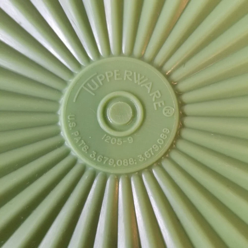 Tupperware Round Green Lid